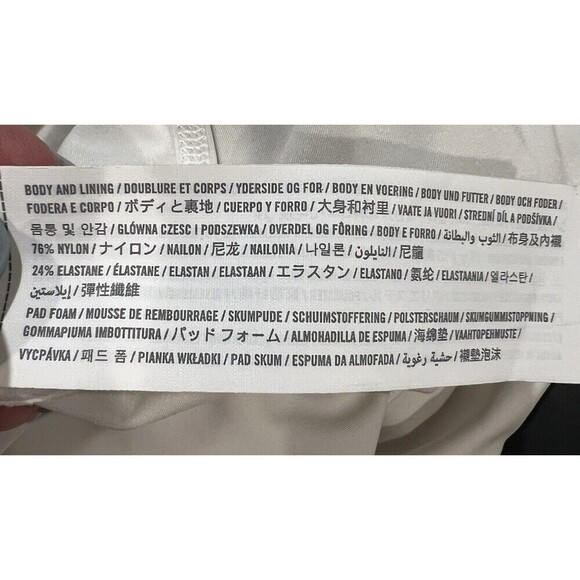 Gilly Hicks Recharge Active White dress with shorts And Pocket Size XS - Picture 9 of 9